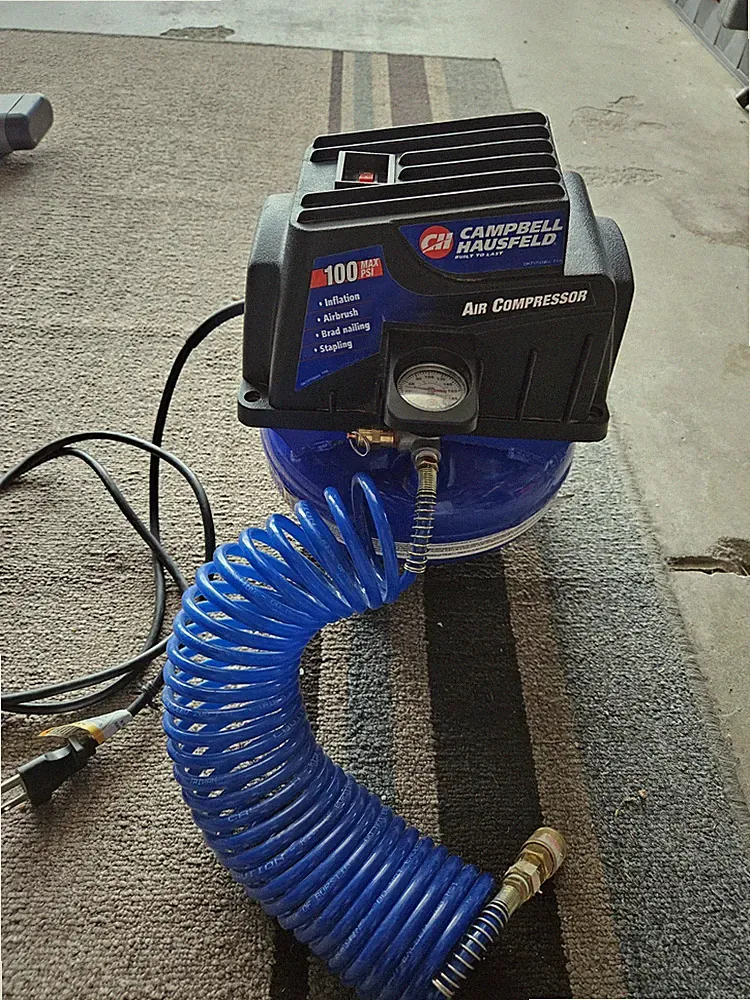 Campbell Hausfeld 1 Gallon Air Compressor (FP2028)